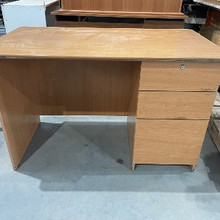 Стол с 3 ящиками 120*65*75